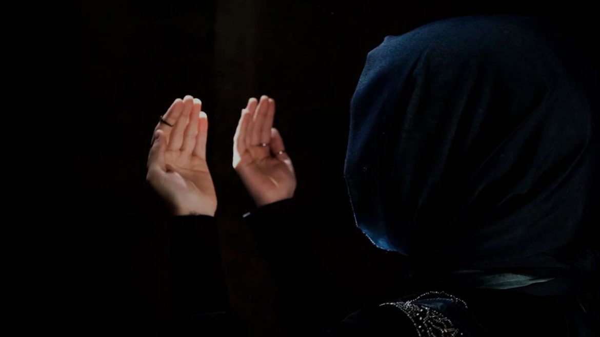 Kısmet Açma Duası: Hangi Dua Okunur, Nasıl Yapılır?